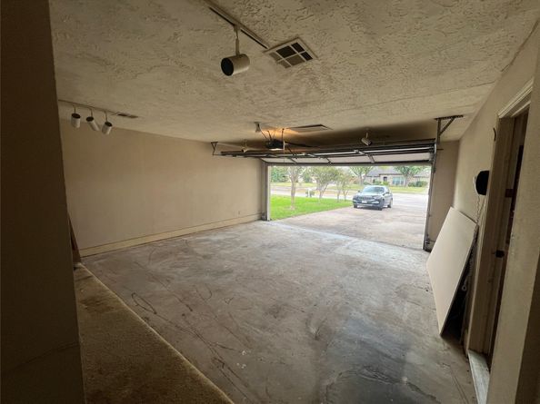 6922 Addicks Clodine Road, Houston TX 77083