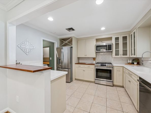 1018 Lamonte Lane, Houston TX 77018
