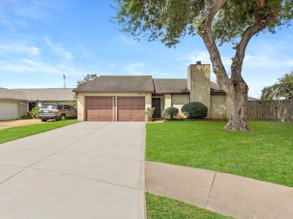 15510 Wildwood Glen Drive, Houston TX 77083