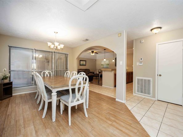 2423 Prides Crossing Road, Houston TX 77067