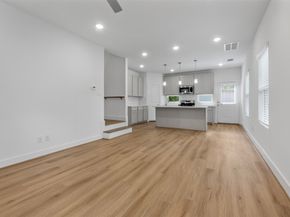 1220 E 33rd Street, Houston TX 77022