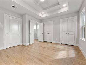 1220 E 33rd Street, Houston TX 77022