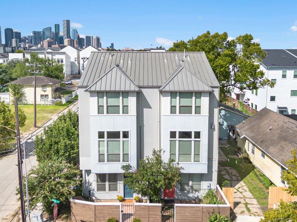 3421 Gillespie Street, Houston TX 77020