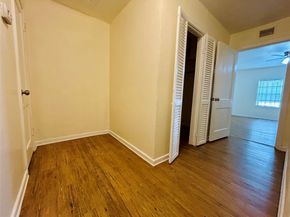 5806 Beldart Street, Houston TX 77033