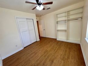 5806 Beldart Street, Houston TX 77033