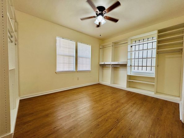 5806 Beldart Street, Houston TX 77033