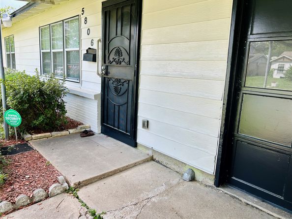 5806 Beldart Street, Houston TX 77033