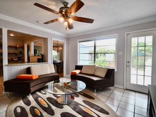 4702 Kingfisher Drive, Houston TX 77035