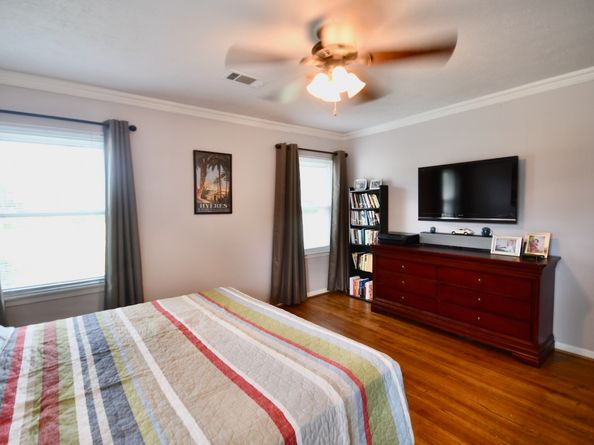 4702 Kingfisher Drive, Houston TX 77035