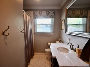 4702 Kingfisher Drive, Houston TX 77035