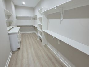 2805 Tierwester Street, Houston TX 77004