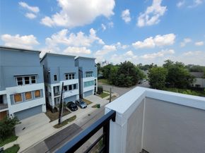 2805 Tierwester Street, Houston TX 77004