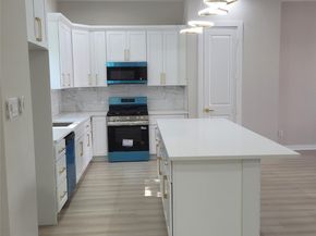 2805 Tierwester Street, Houston TX 77004