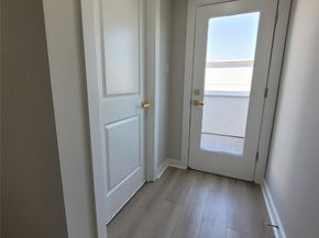 2805 Tierwester Street, Houston TX 77004