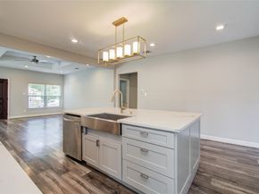 3060 Noble Street, Houston TX 77026