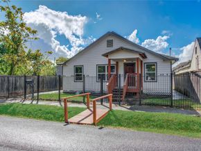 3060 Noble Street, Houston TX 77026