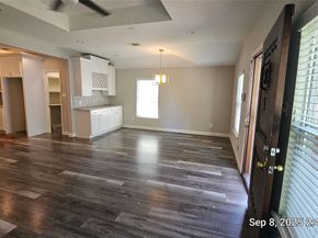 3060 Noble Street, Houston TX 77026