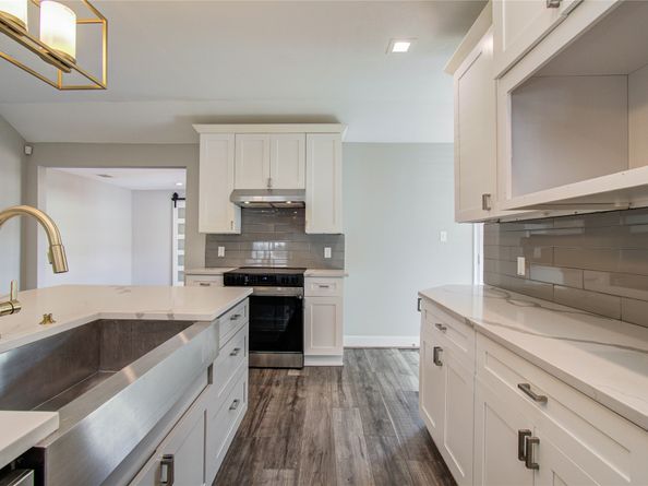 3060 Noble Street, Houston TX 77026