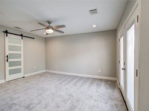 3060 Noble Street, Houston TX 77026