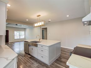 3060 Noble Street, Houston TX 77026