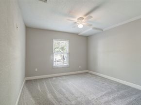 3060 Noble Street, Houston TX 77026