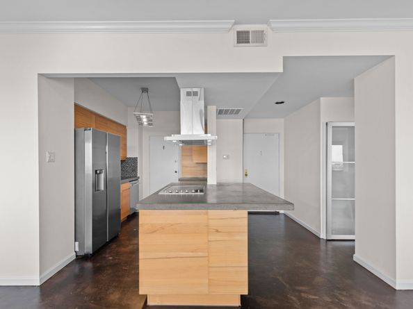 5000 Montrose Boulevard 16B, Houston TX 77006