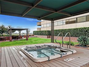 5000 Montrose Boulevard 16B, Houston TX 77006