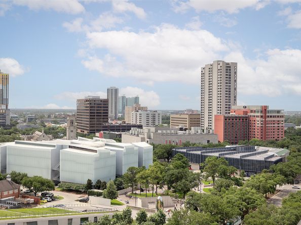 5000 Montrose Boulevard 16B, Houston TX 77006