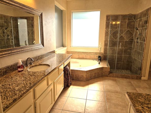 3823 Wildwood Valley Ct Court, Kingwood TX 77345