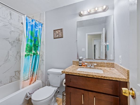 5930 Santa Bernadetta, Houston TX 77017