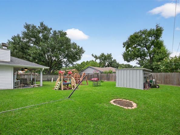 331 Haymarket Lane, Houston TX 77015