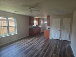 9831 Pelsey Street, Houston TX 77029