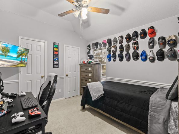 19819 Powerscourt Drive, Humble TX 77346