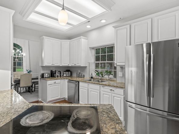 19819 Powerscourt Drive, Humble TX 77346