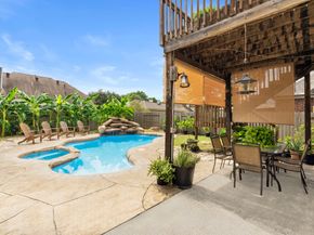19819 Powerscourt Drive, Humble TX 77346