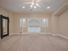 2910 Leeland Street, Houston TX 77003