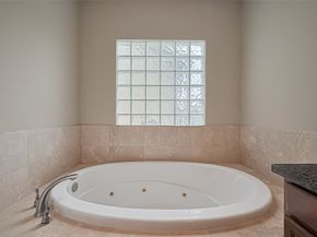 2910 Leeland Street, Houston TX 77003