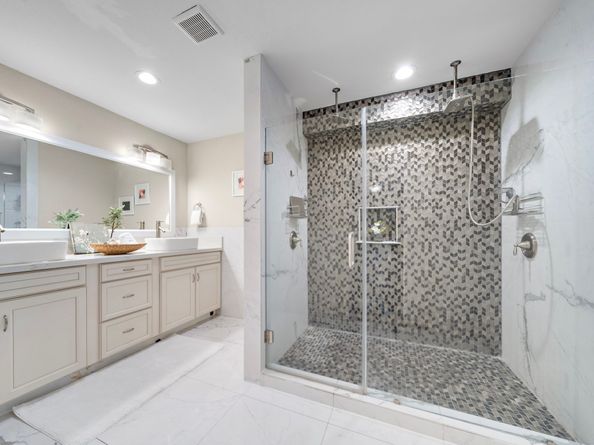 4003 Mischire Drive, Houston TX 77025