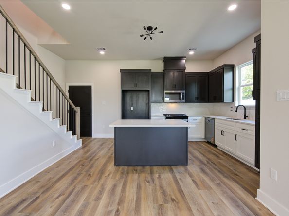 4605A Brady St, Houston TX 77011
