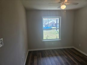 9827 Pelsey Street, Houston TX 77029