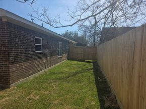 9827 Pelsey Street, Houston TX 77029