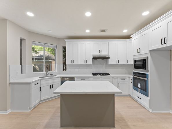 53 Silver Crescent Court, The Woodlands TX 77382