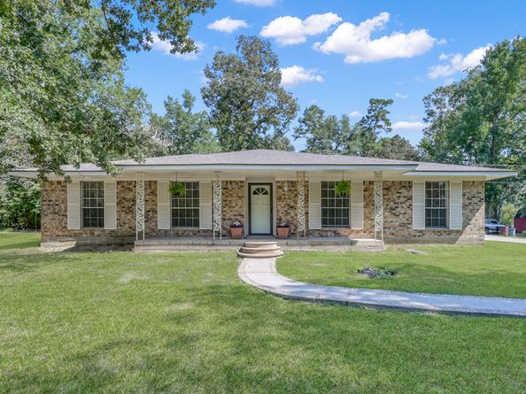 15040 Dogwood Lane, Conroe TX 77303