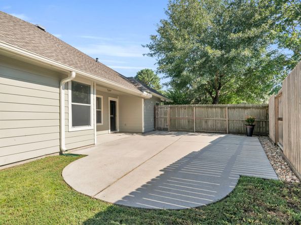34 Greenwich Place, Conroe TX 77384