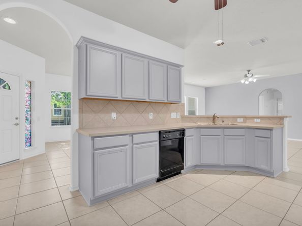34 Greenwich Place, Conroe TX 77384
