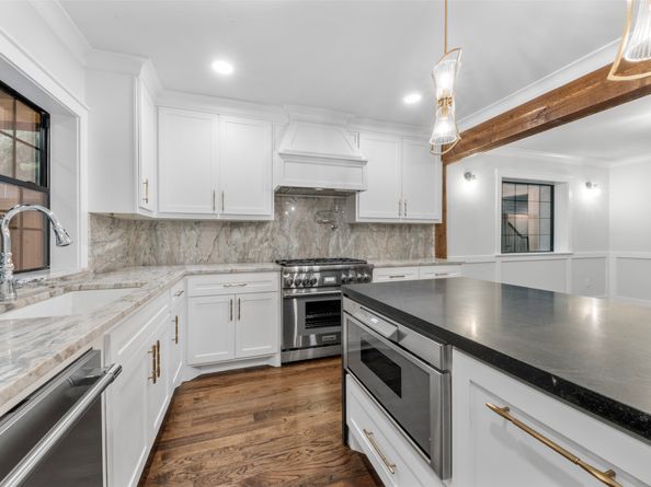 1723 Albans Road, Houston TX 77005