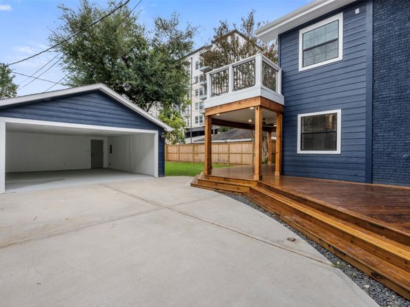 1723 Albans Road, Houston TX 77005