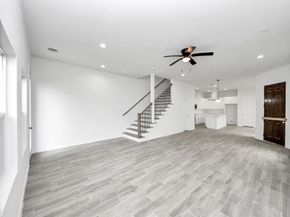 4010 Mckinley Street, Houston TX 77051