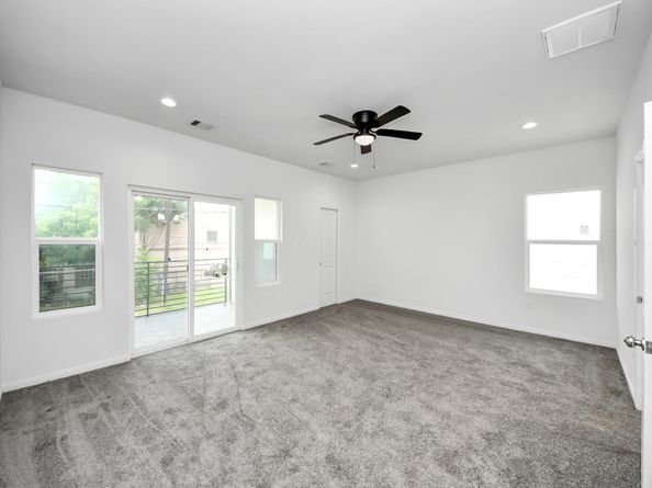 4010 Mckinley Street, Houston TX 77051
