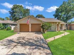2519 Meandering Trail, Houston TX 77339